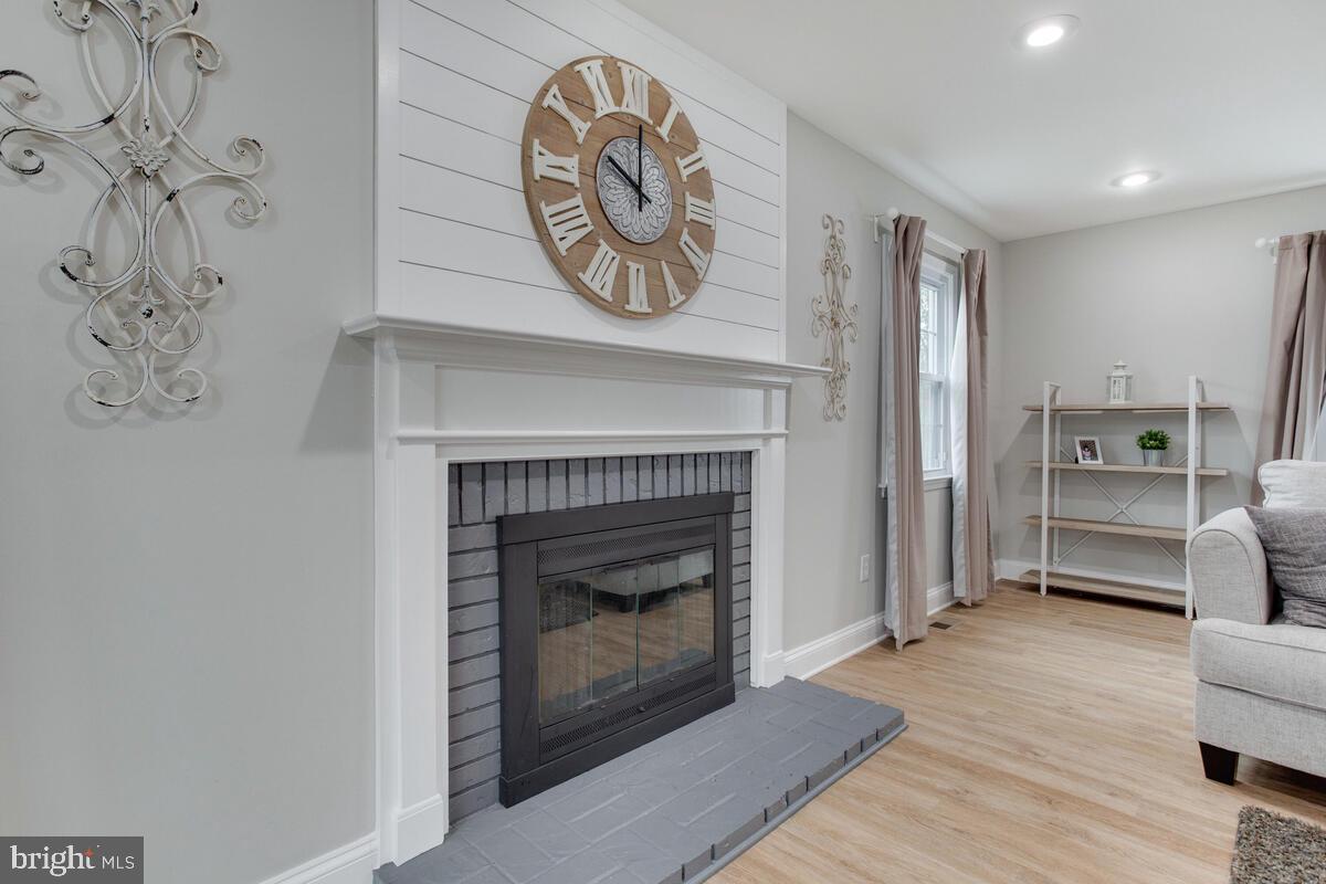 MONTPELIER - Residential