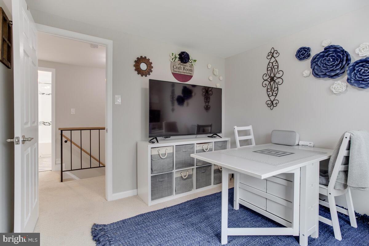 MONTPELIER - Residential