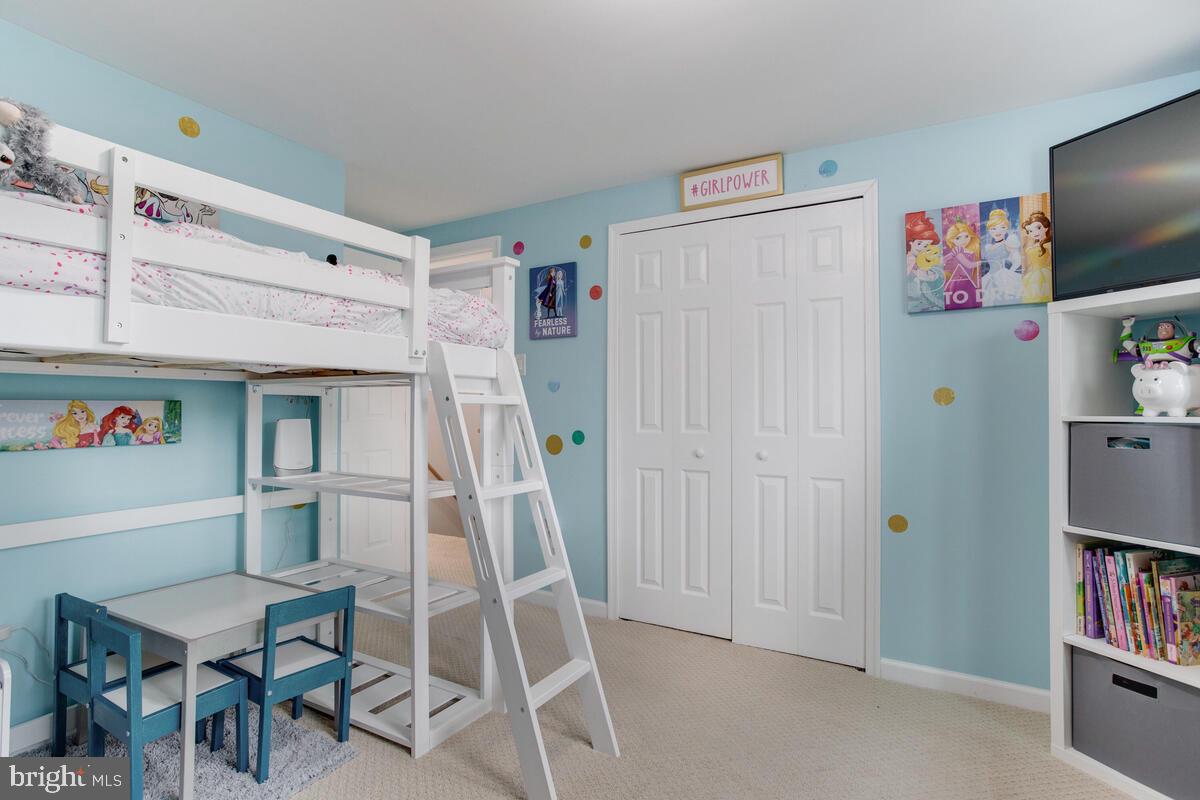 MONTPELIER - Residential