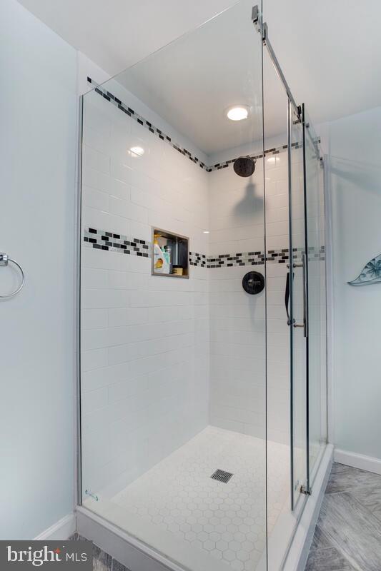 MONTPELIER - Residential