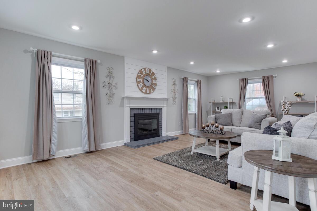 MONTPELIER - Residential