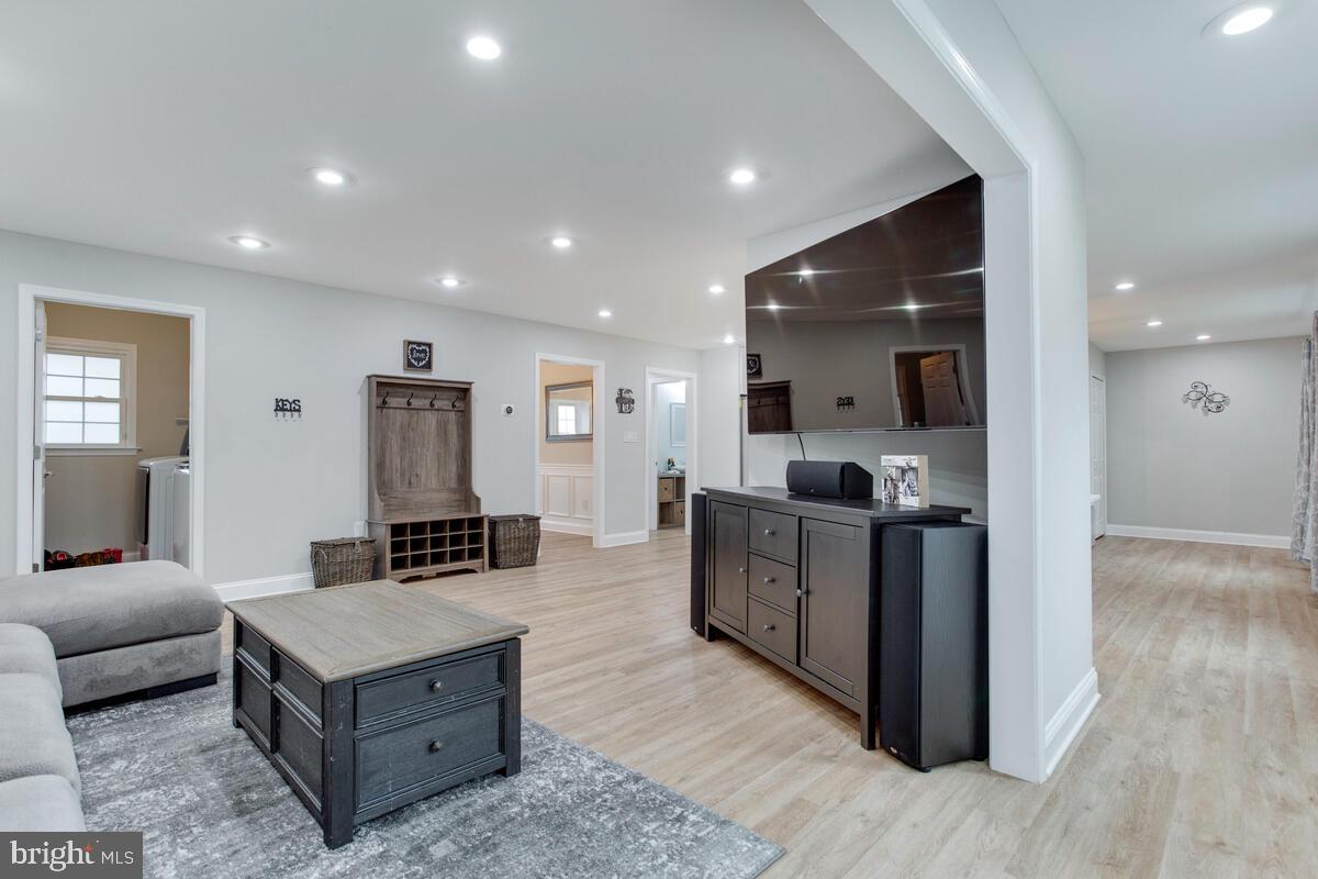 MONTPELIER - Residential