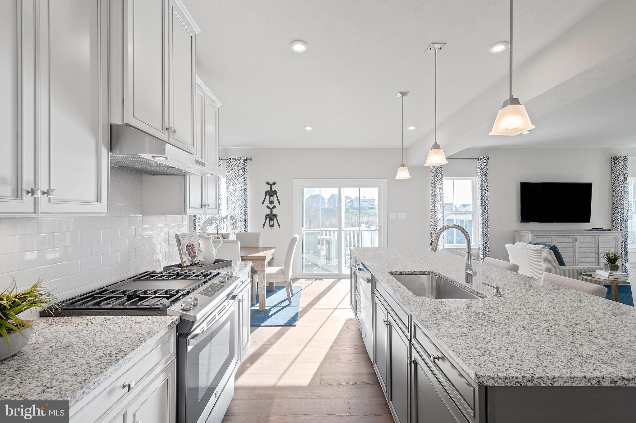 BRENTWOOD - Residential