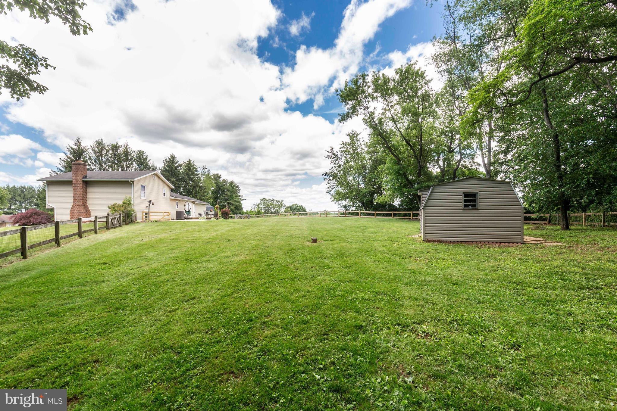 ROUGH N TUMBLE ACRES - Residential