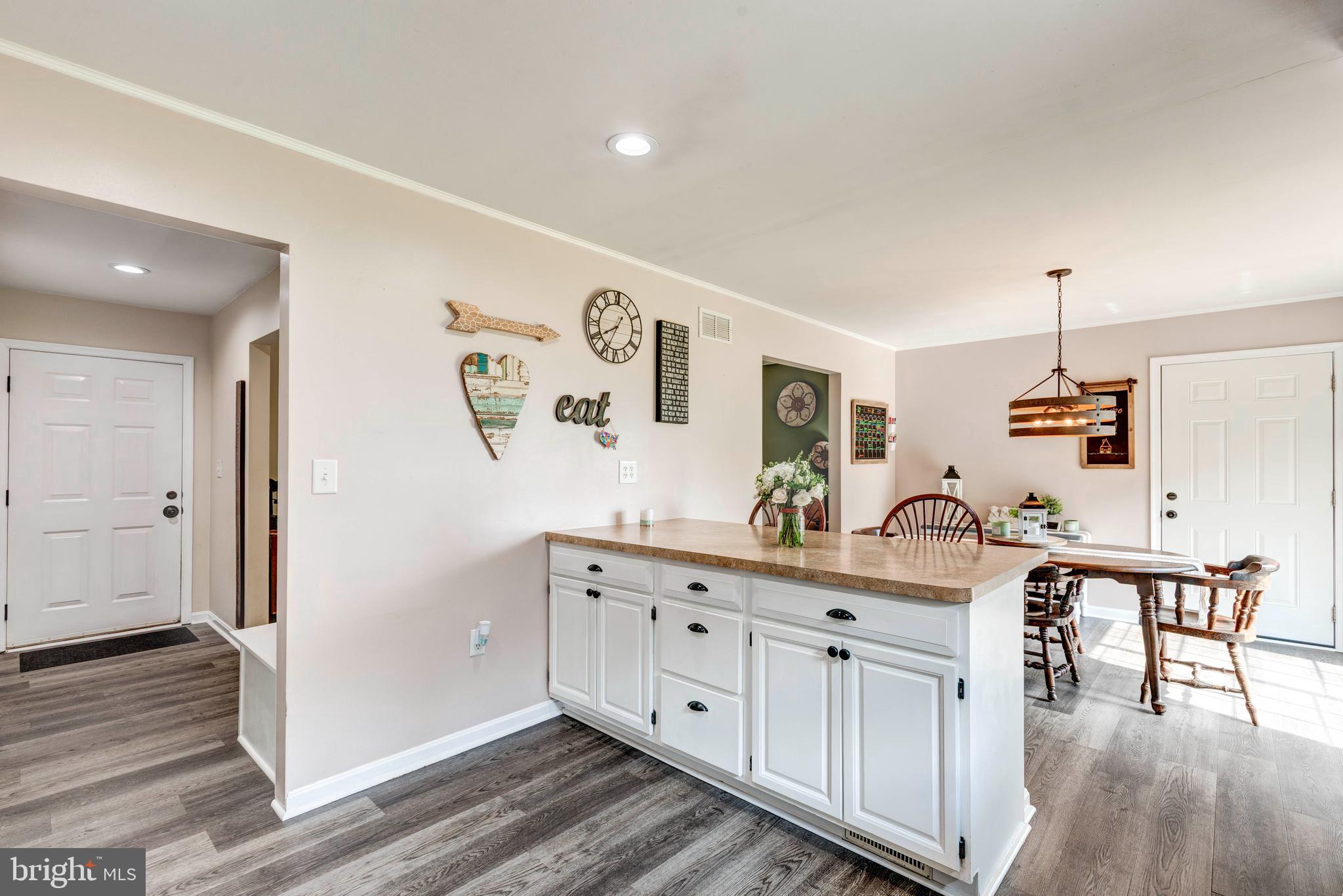 ROUGH N TUMBLE ACRES - Residential