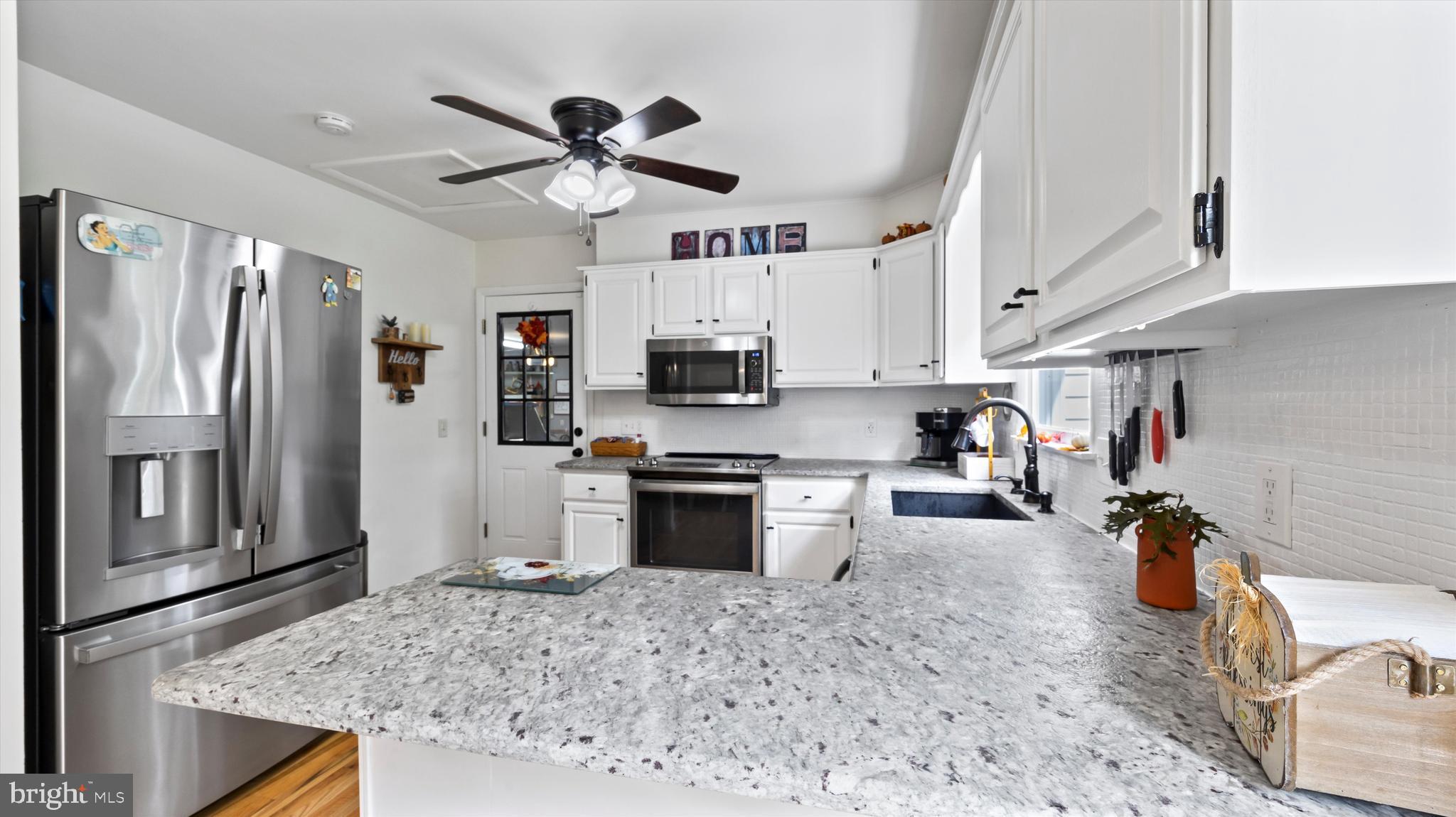 ROCKY SPRING ACRES - Residential