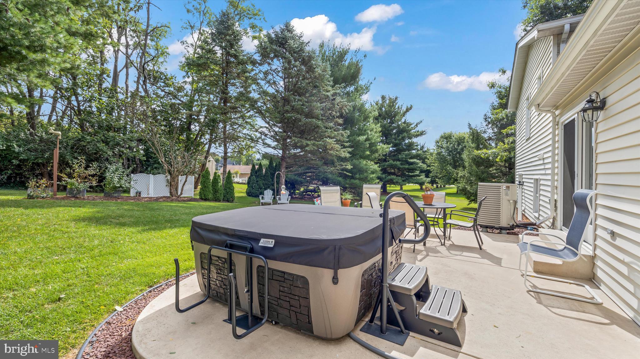 ROCKY SPRING ACRES - Residential