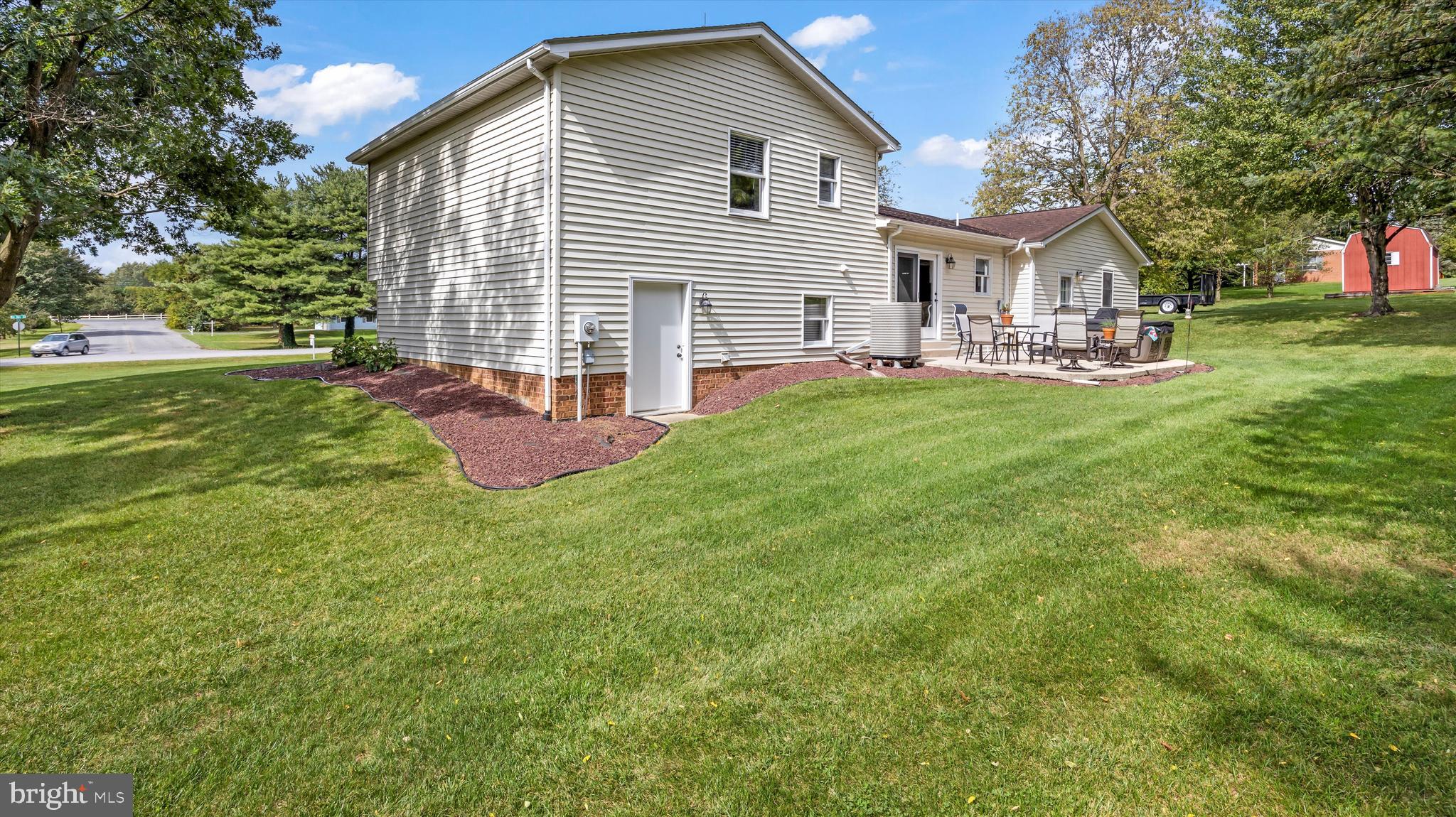 ROCKY SPRING ACRES - Residential