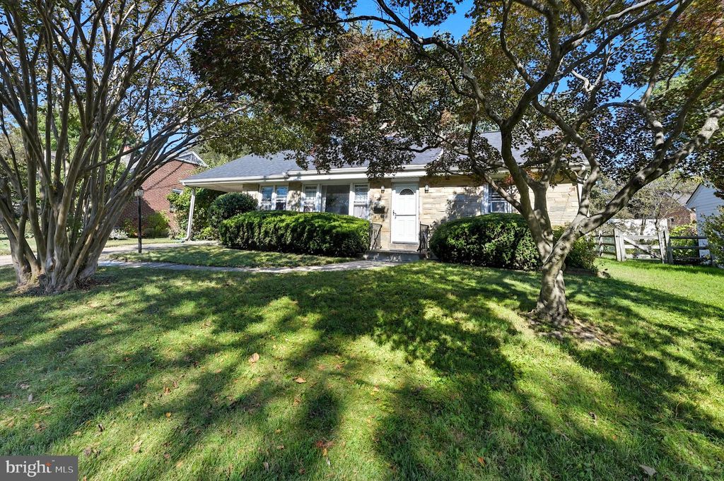 Photo of 107 Alders Drive, WILMINGTON, DE 19803 (MLS # DENC2091910)