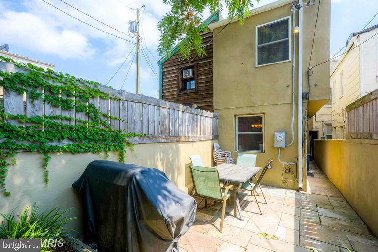 FELLS POINT HISTORIC DISTRICT - Residential Lease