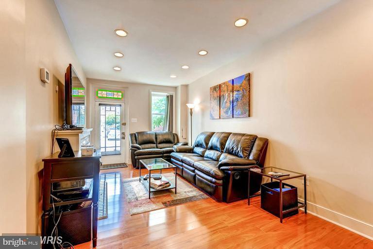 FELLS POINT HISTORIC DISTRICT - Residential Lease