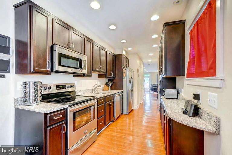 FELLS POINT HISTORIC DISTRICT - Residential Lease