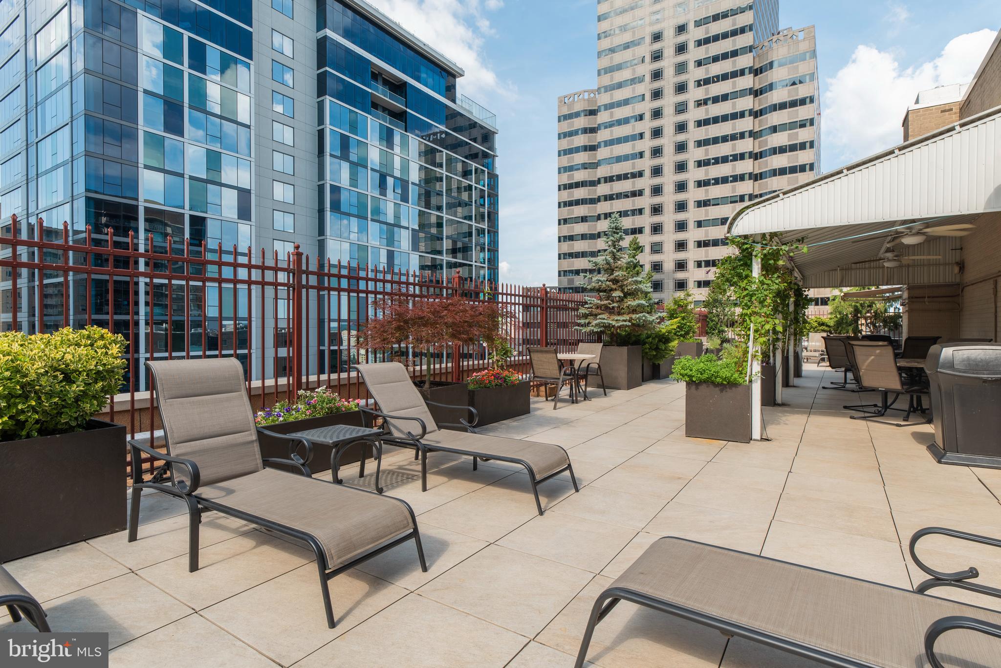 RITTENHOUSE SQUARE - Residential