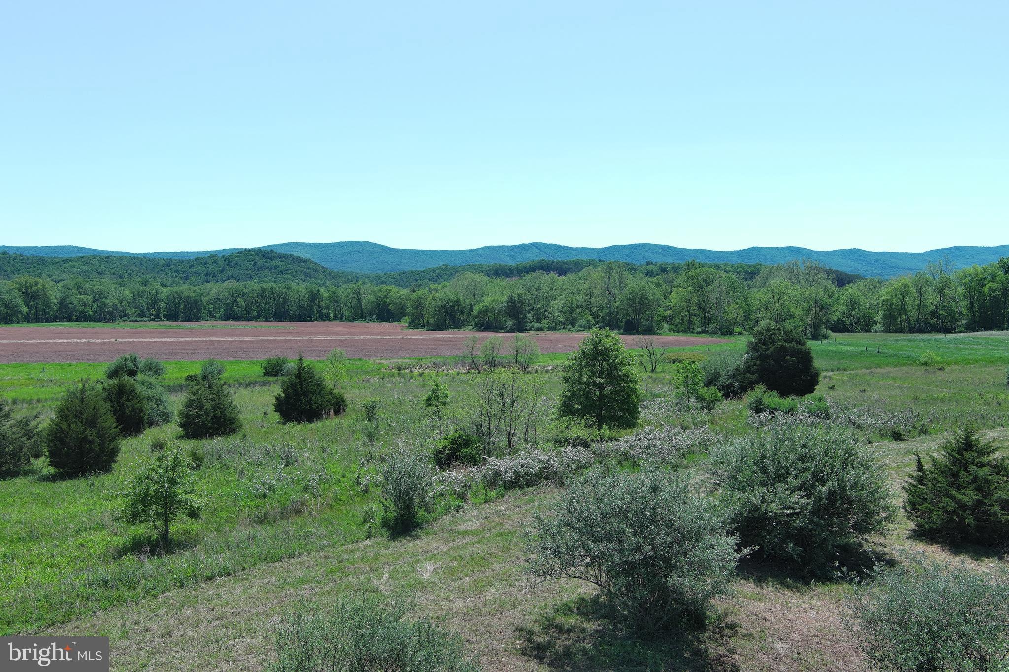 THE HIGHLANDS - Land