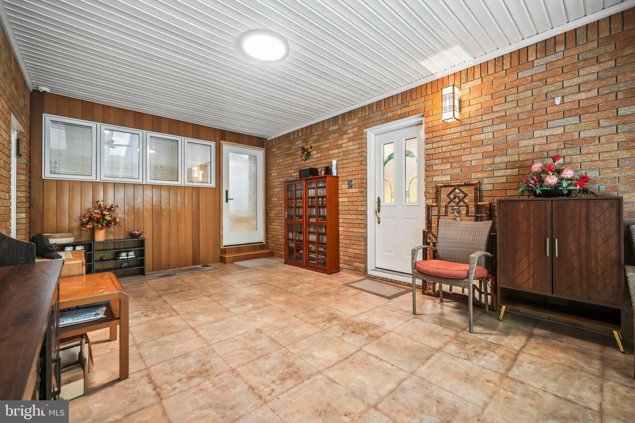 Edison, New Jersey 08820, United States, 6 Bedrooms Bedrooms, ,5 BathroomsBathrooms,Residential,Active,199081