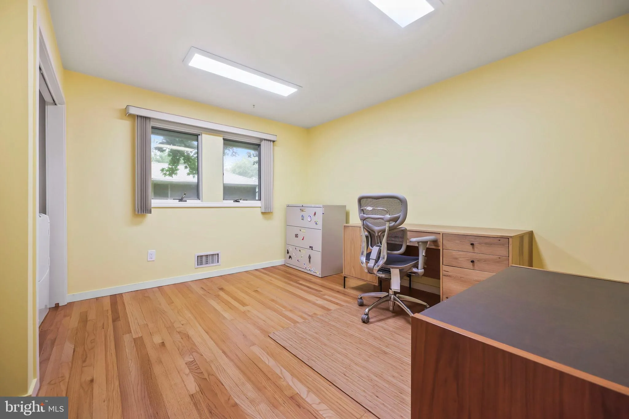 Edison, New Jersey 08820, United States, 6 Bedrooms Bedrooms, ,5 BathroomsBathrooms,Residential,Active,199081