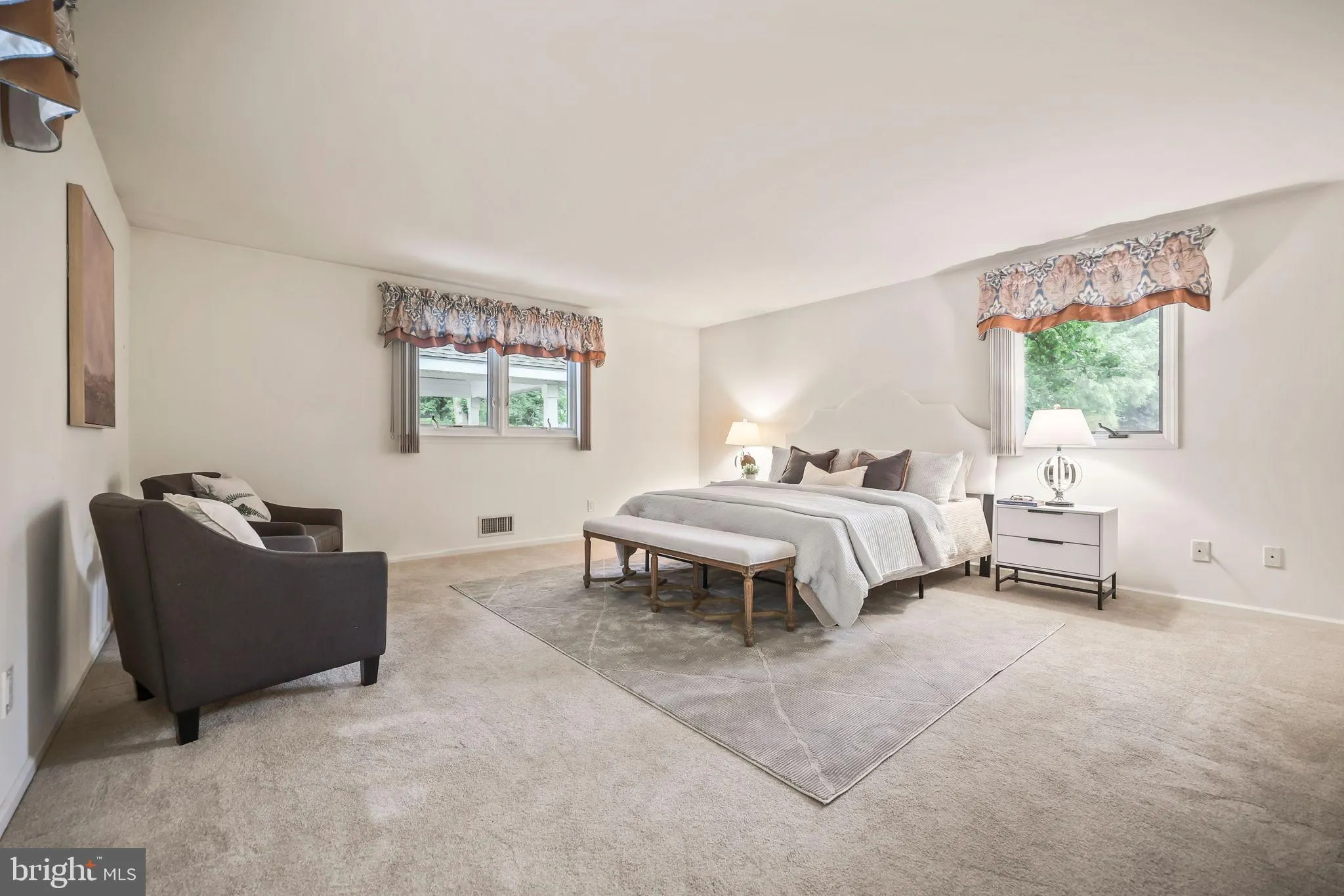 Edison, New Jersey 08820, United States, 6 Bedrooms Bedrooms, ,5 BathroomsBathrooms,Residential,Active,199081