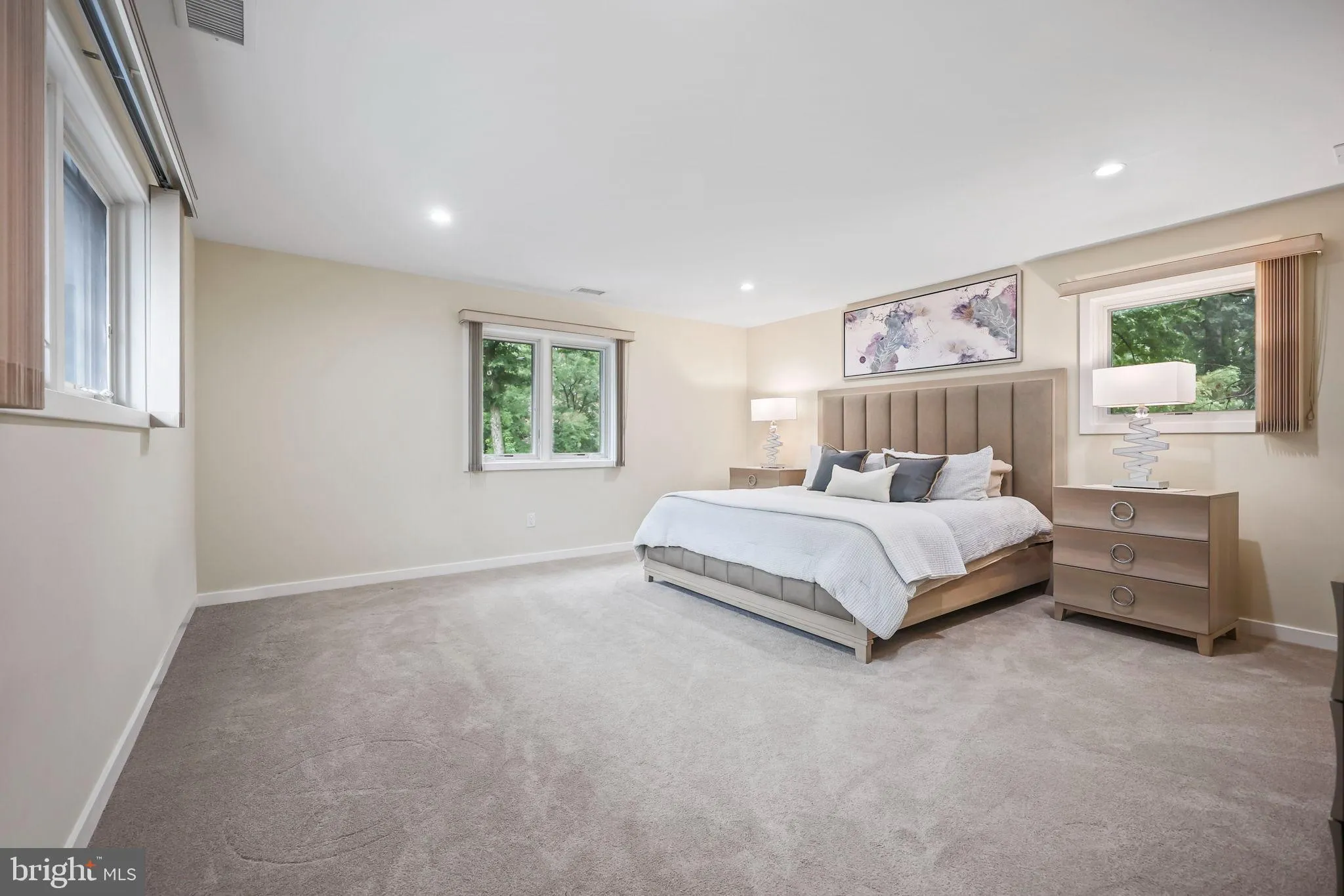 Edison, New Jersey 08820, United States, 6 Bedrooms Bedrooms, ,5 BathroomsBathrooms,Residential,Active,199081