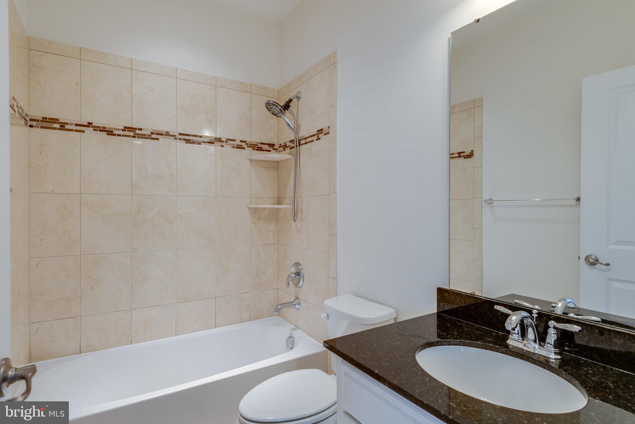 DISCOVERY SQUARE - Residential Lease