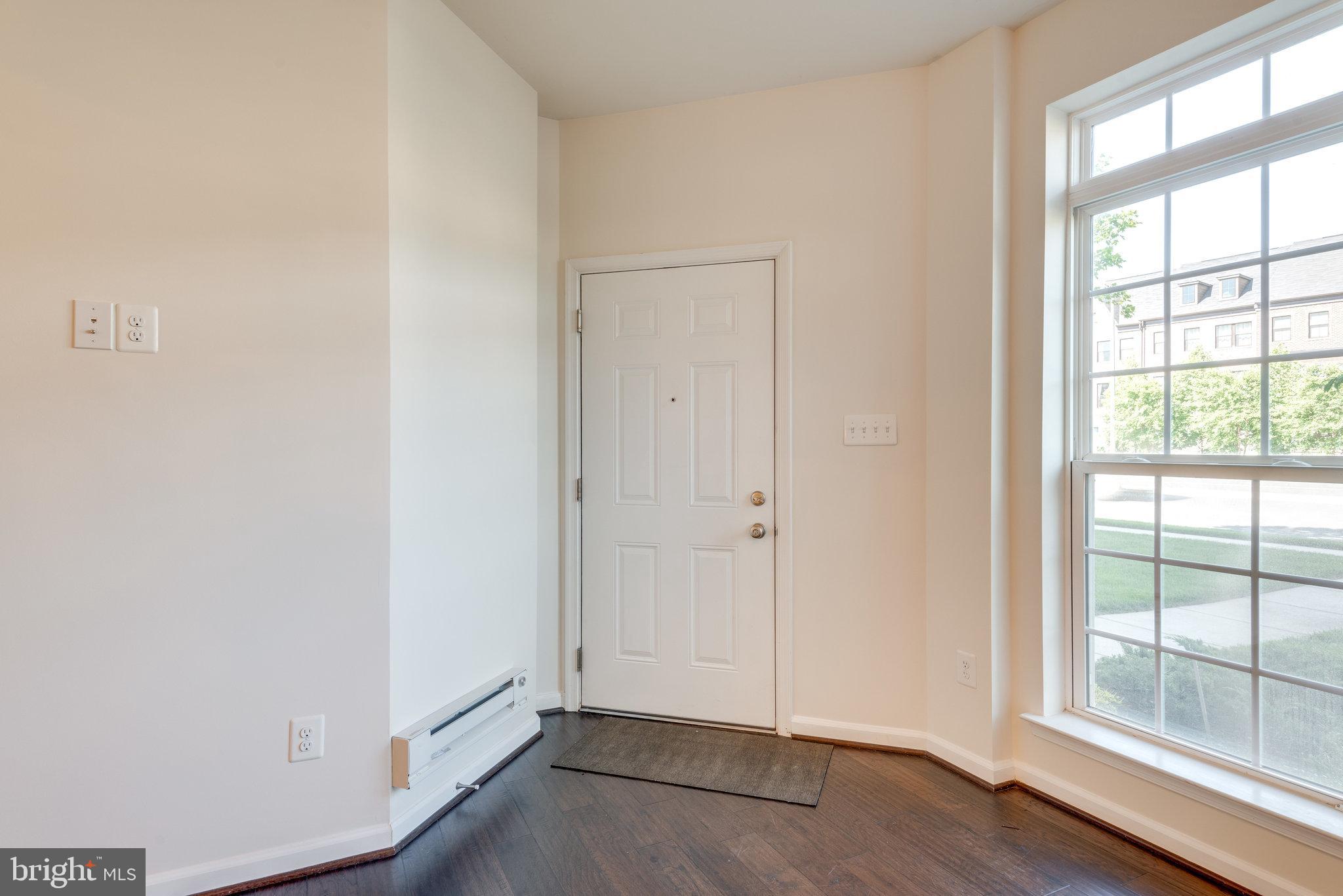 DISCOVERY SQUARE - Residential Lease