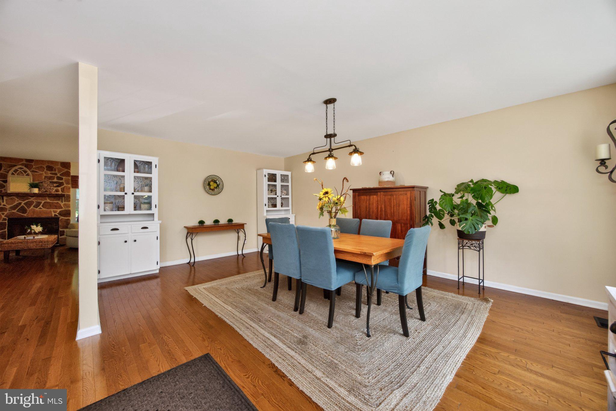 1405 ASPEN COURT