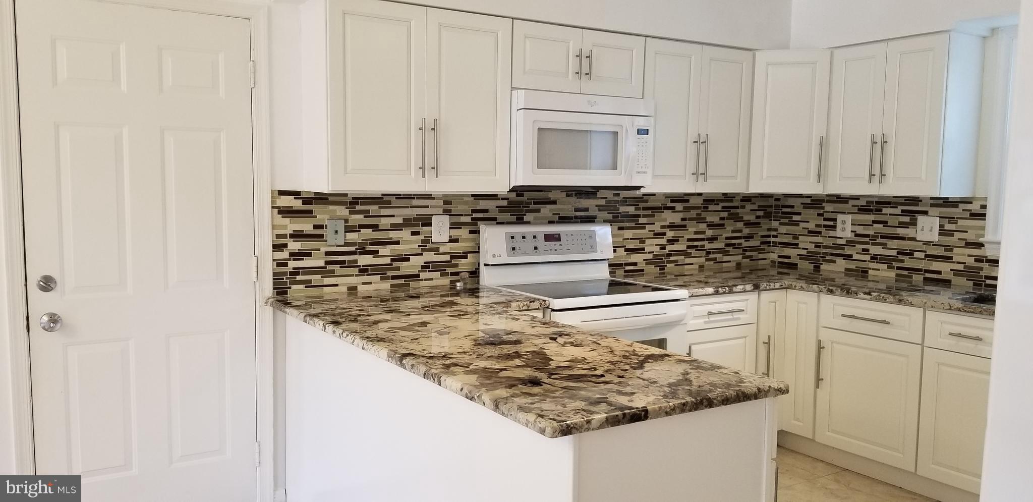 LEEWOOD - Residential Lease