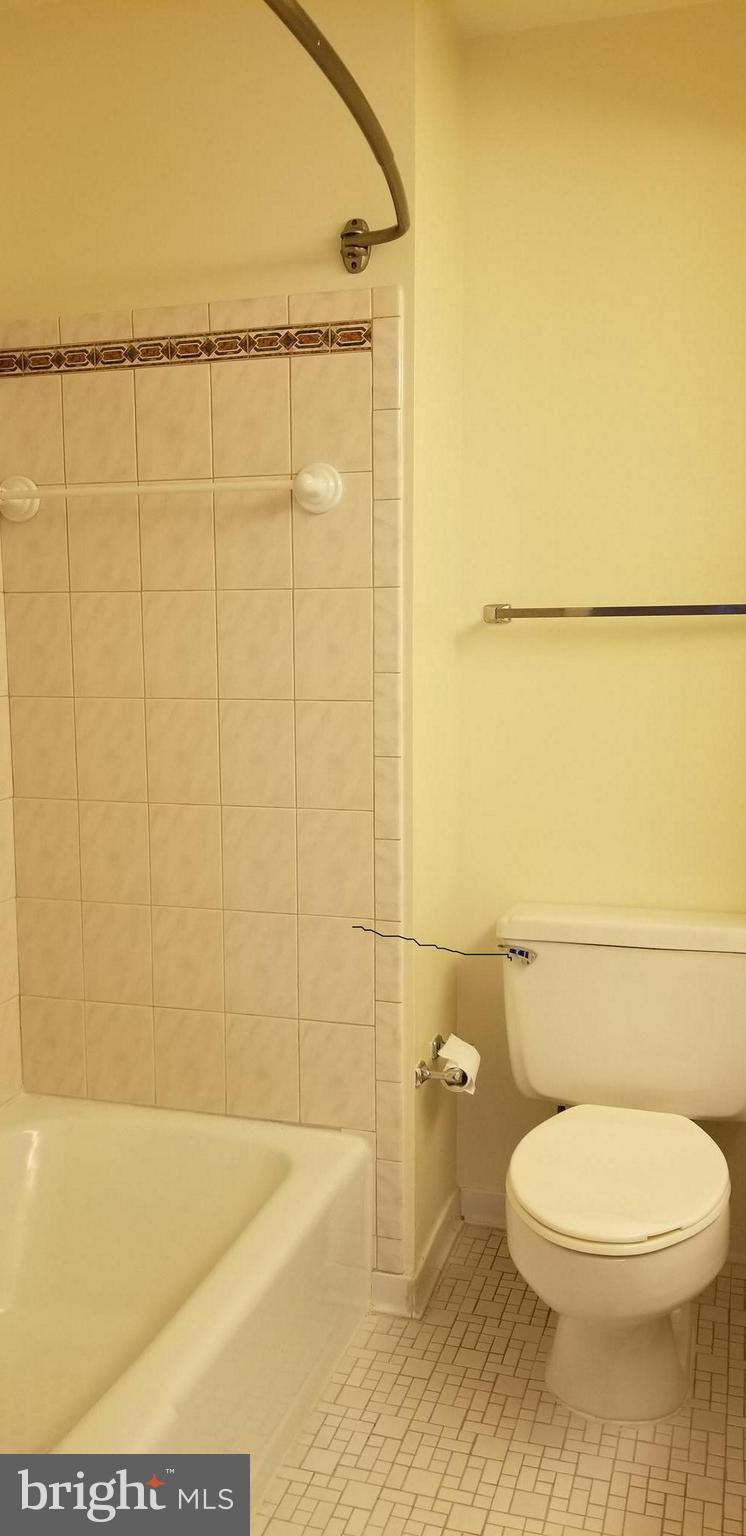 LEEWOOD - Residential Lease