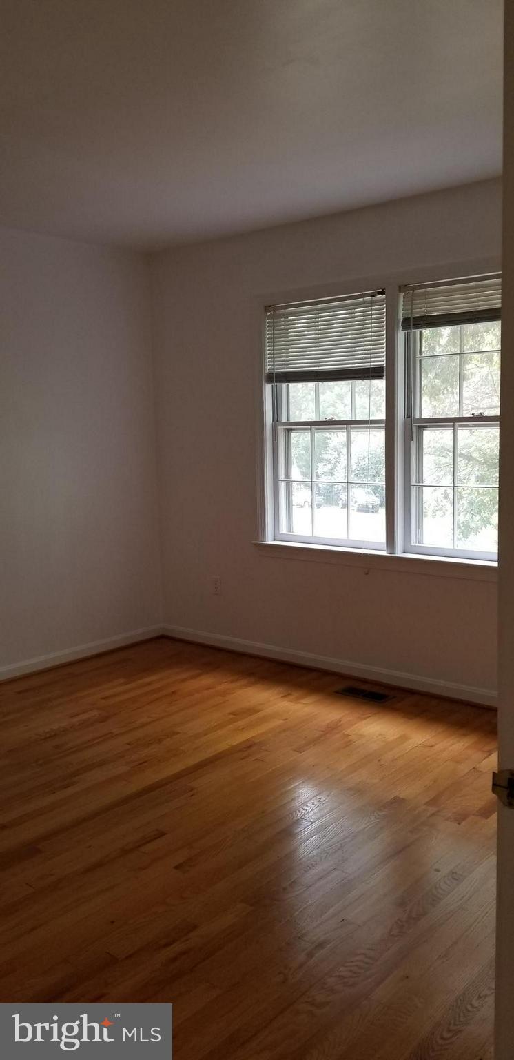 LEEWOOD - Residential Lease