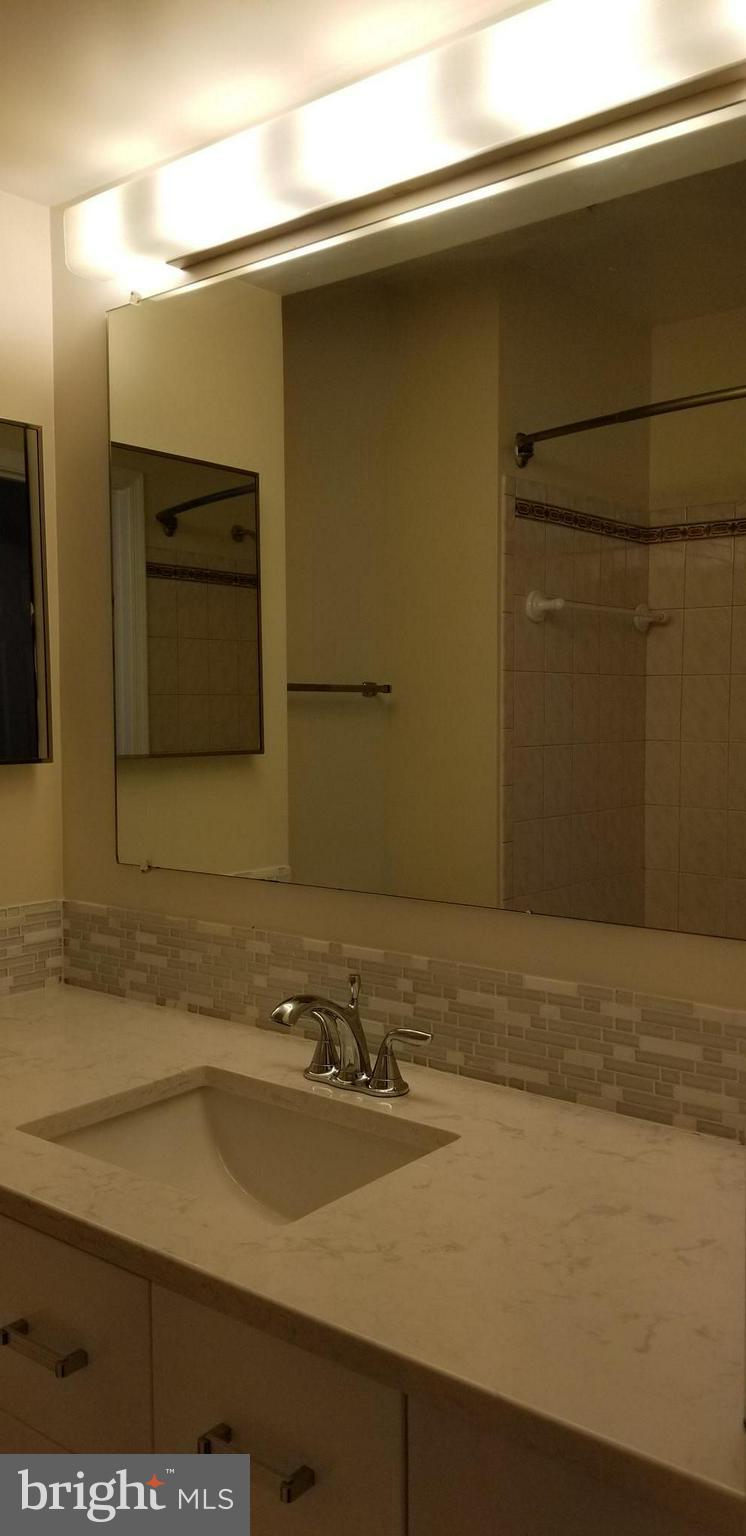 LEEWOOD - Residential Lease