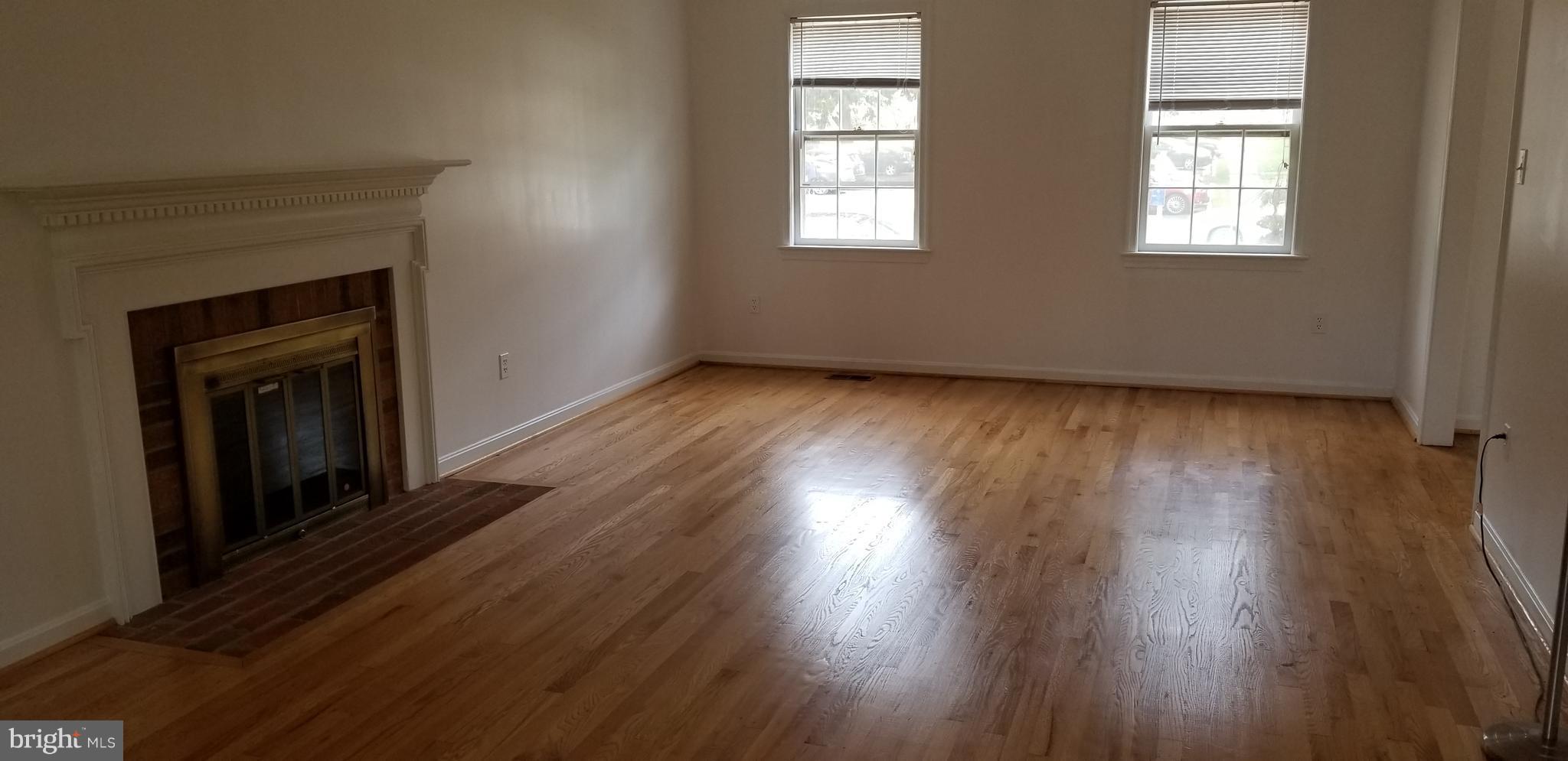 LEEWOOD - Residential Lease