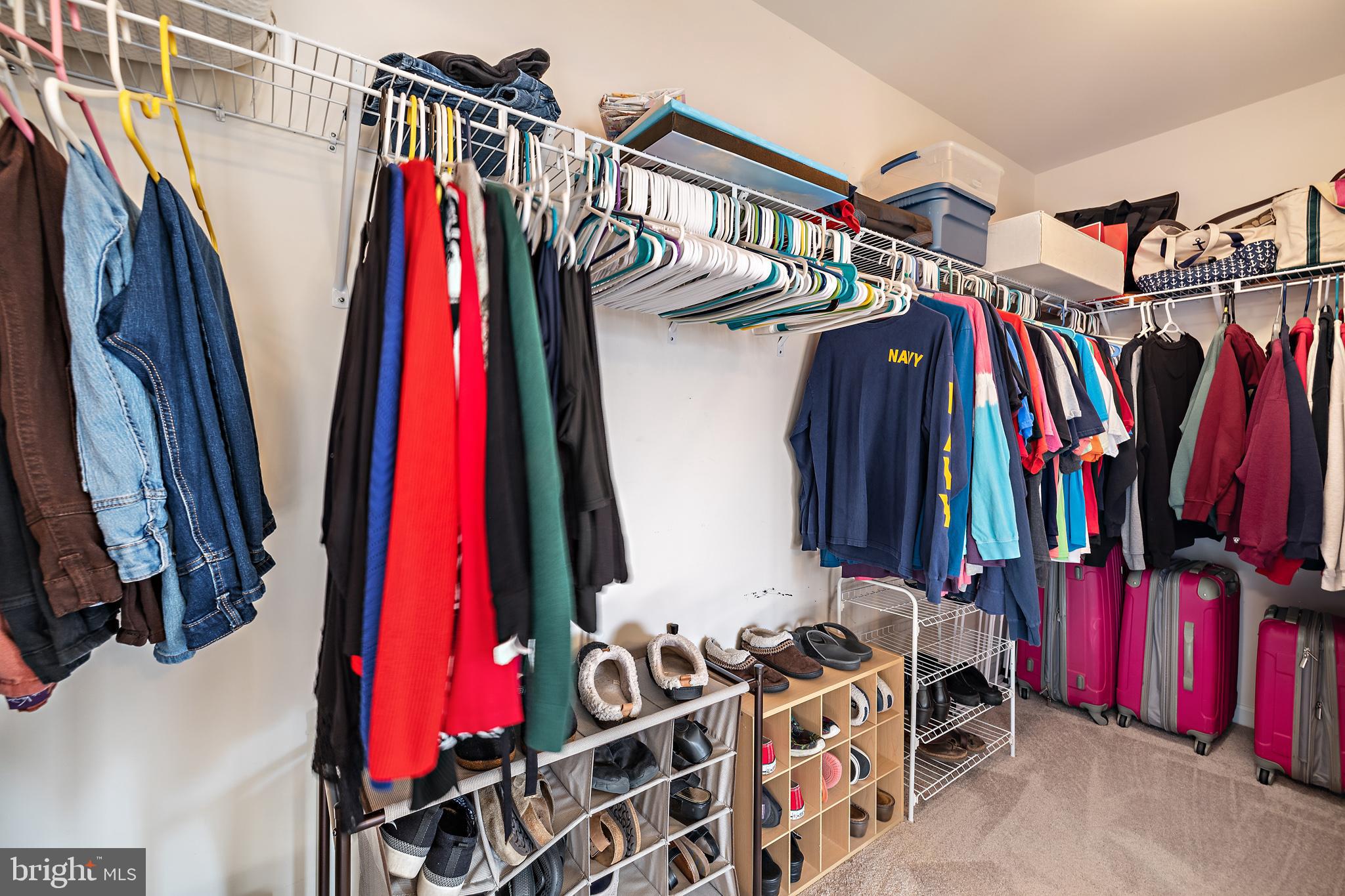 HOLBROOK ESTATES - Residential