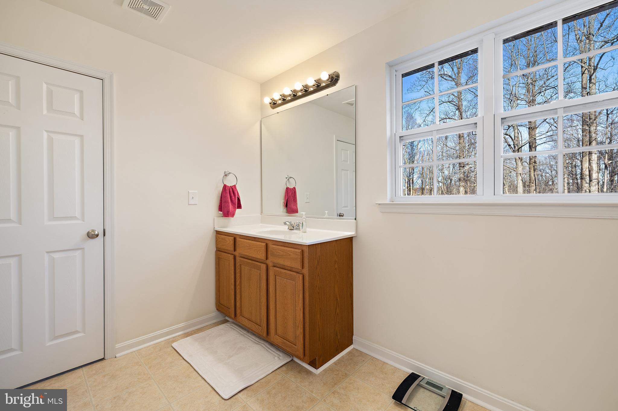 HOLBROOK ESTATES - Residential