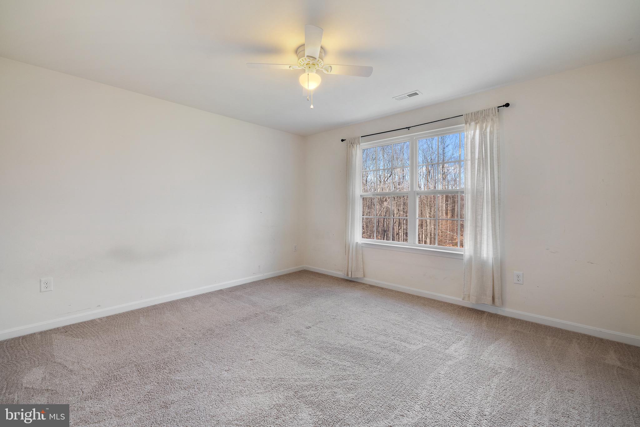 HOLBROOK ESTATES - Residential