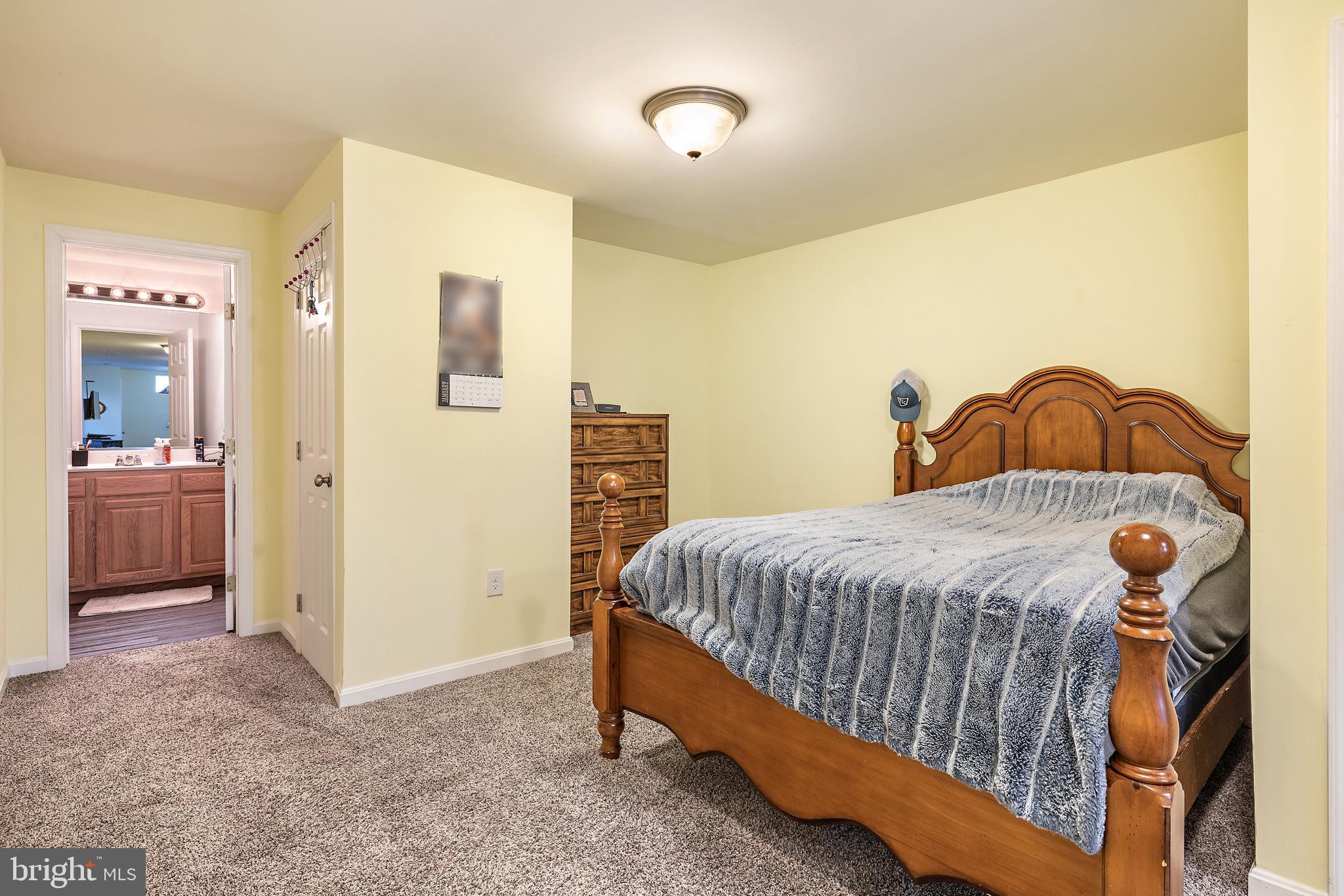 HOLBROOK ESTATES - Residential