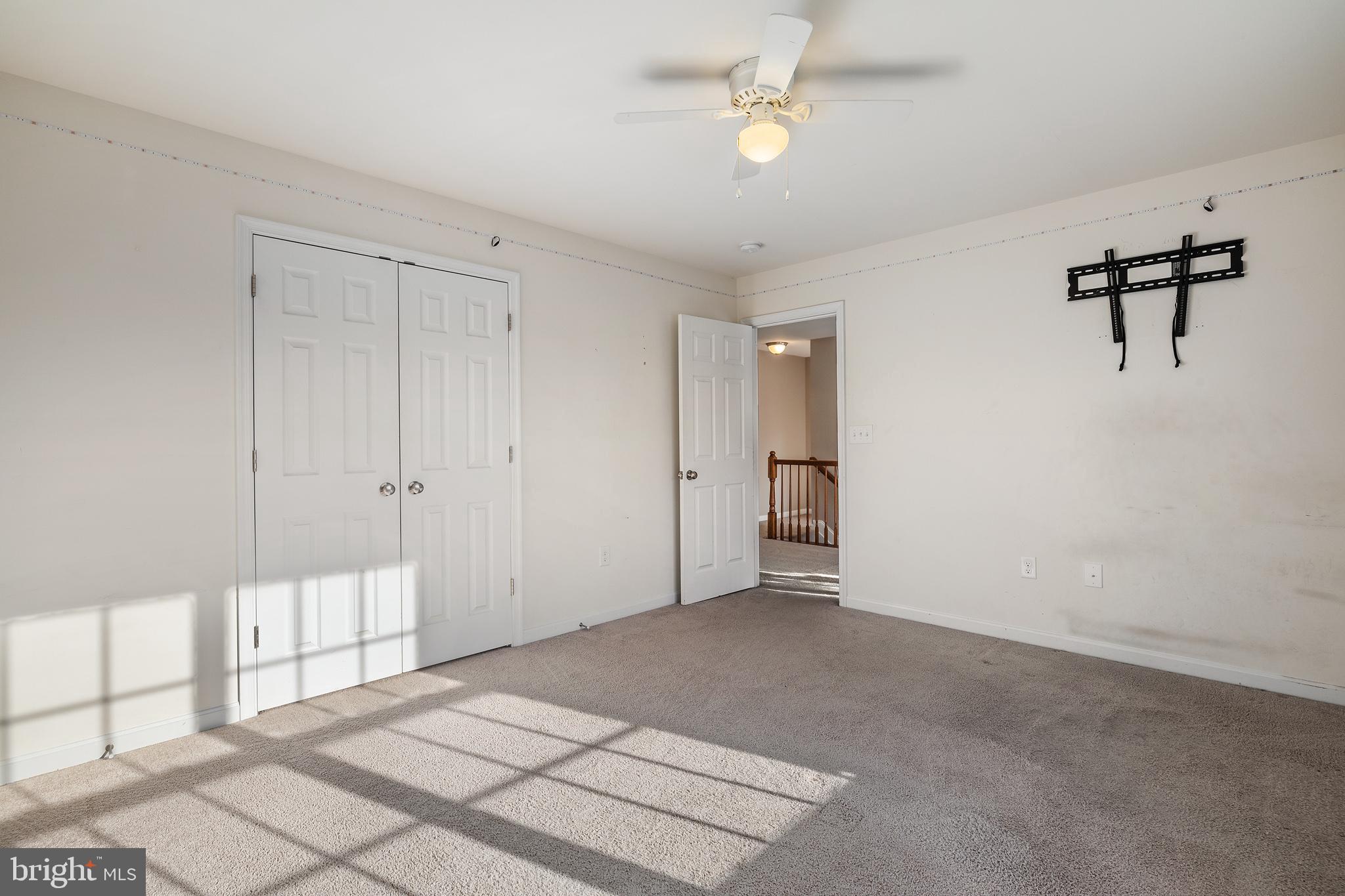 HOLBROOK ESTATES - Residential