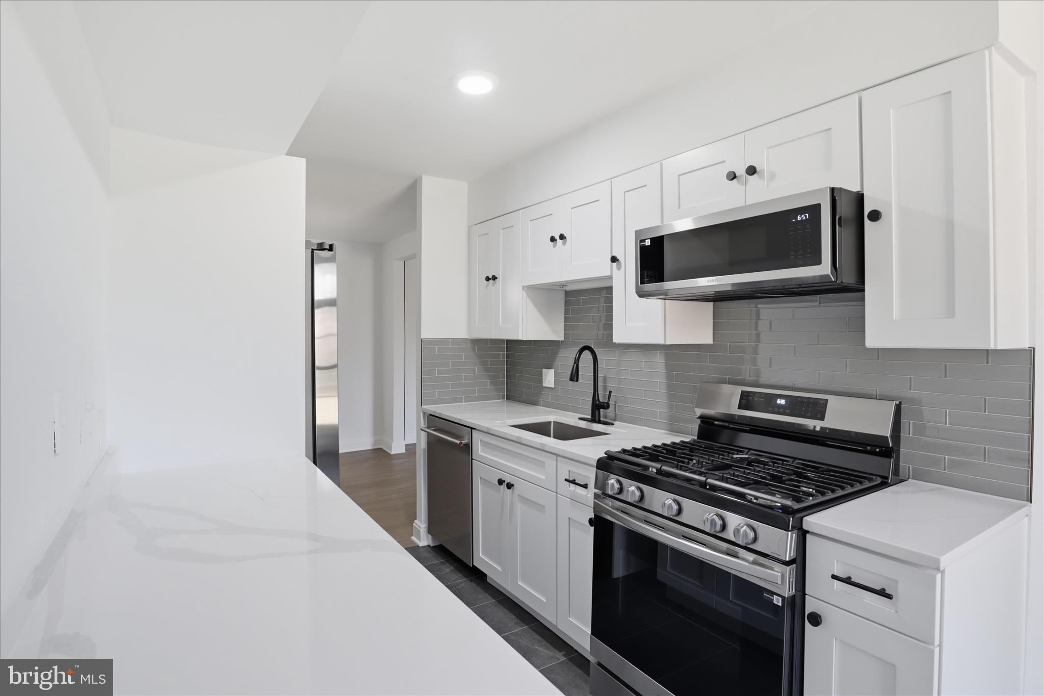 WOODBURN VILLAGE - Residential