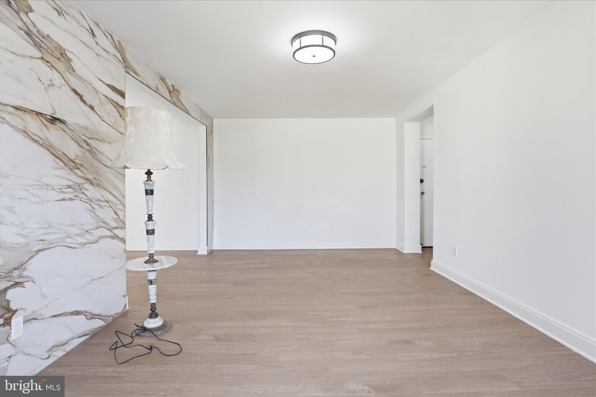 WOODBURN VILLAGE - Residential