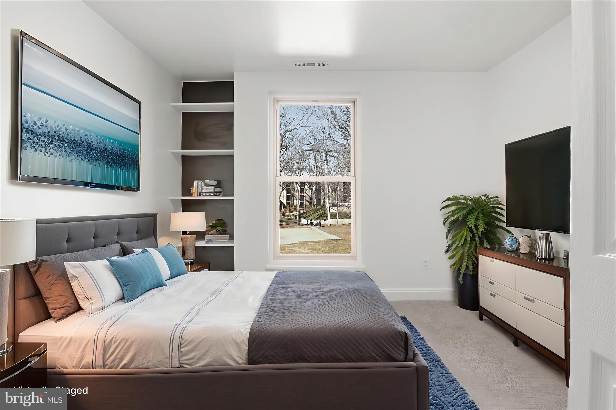 WOODBURN VILLAGE - Residential