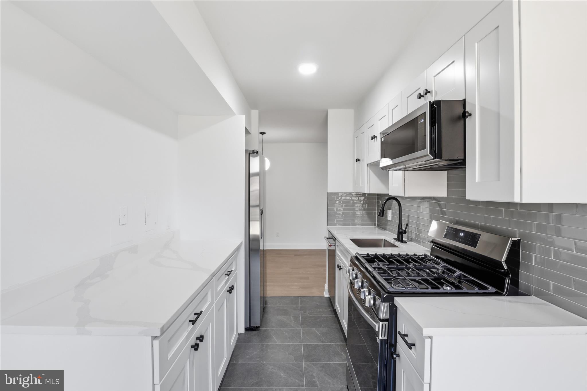 WOODBURN VILLAGE - Residential