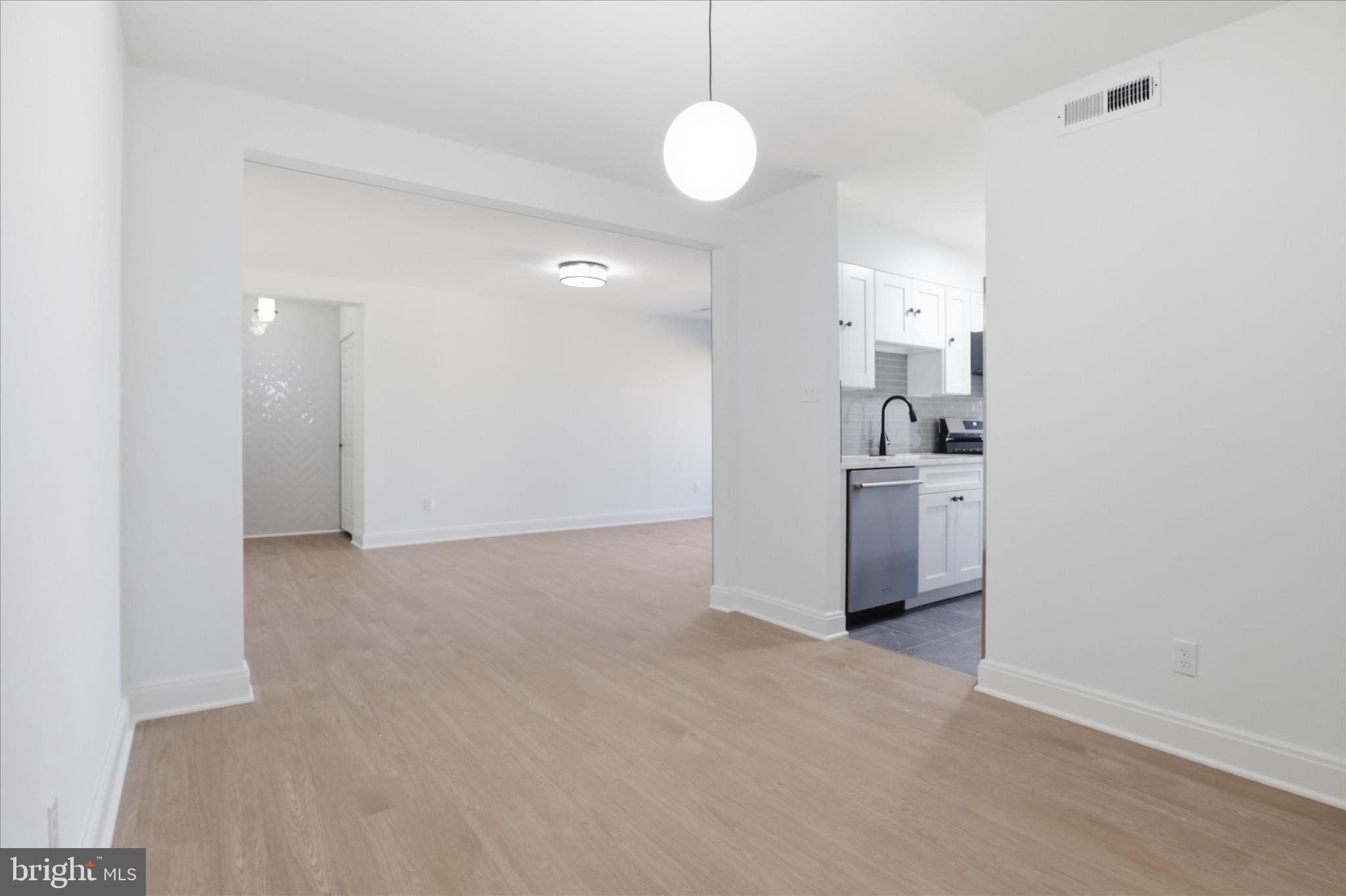 WOODBURN VILLAGE - Residential