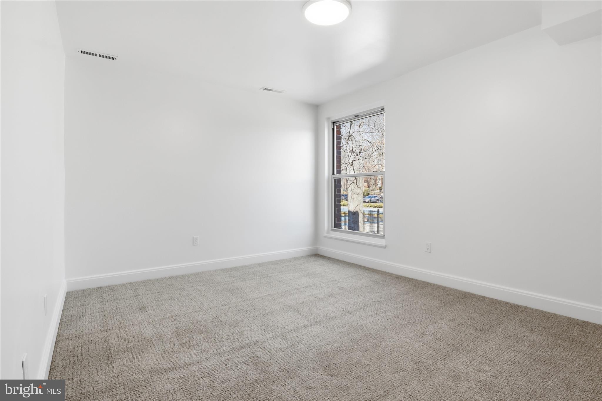 WOODBURN VILLAGE - Residential