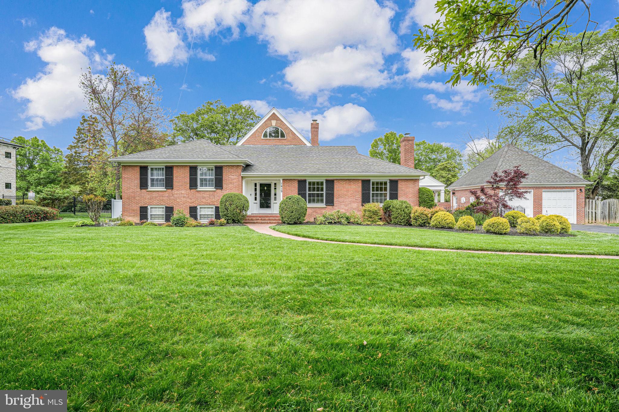 1419 JANNEYS LANE