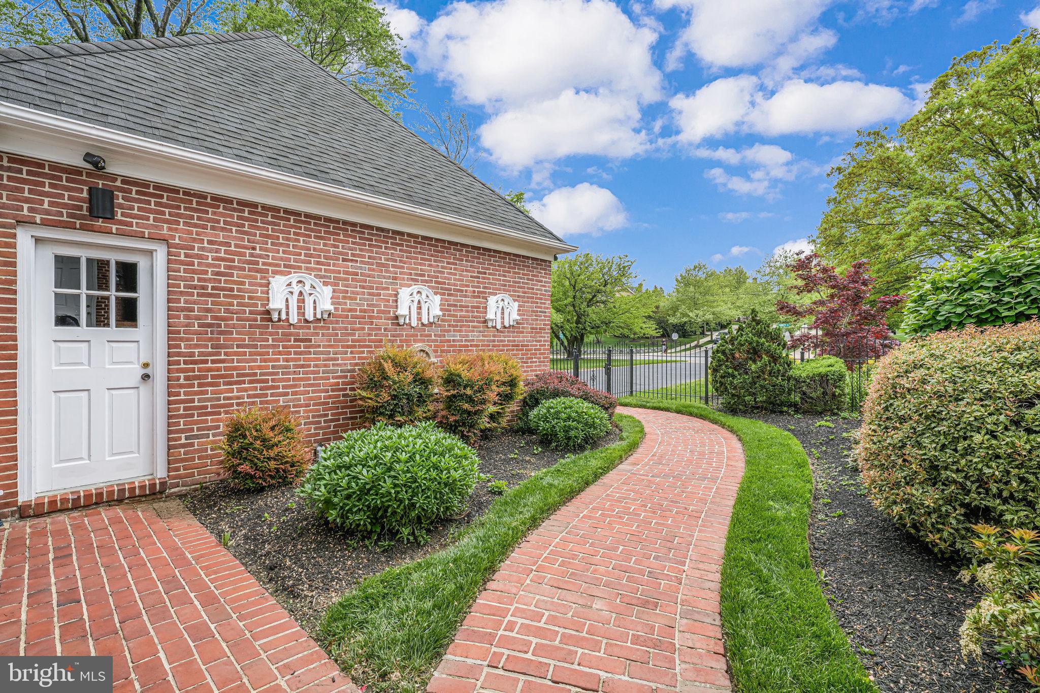 BALLANTRAE - Residential