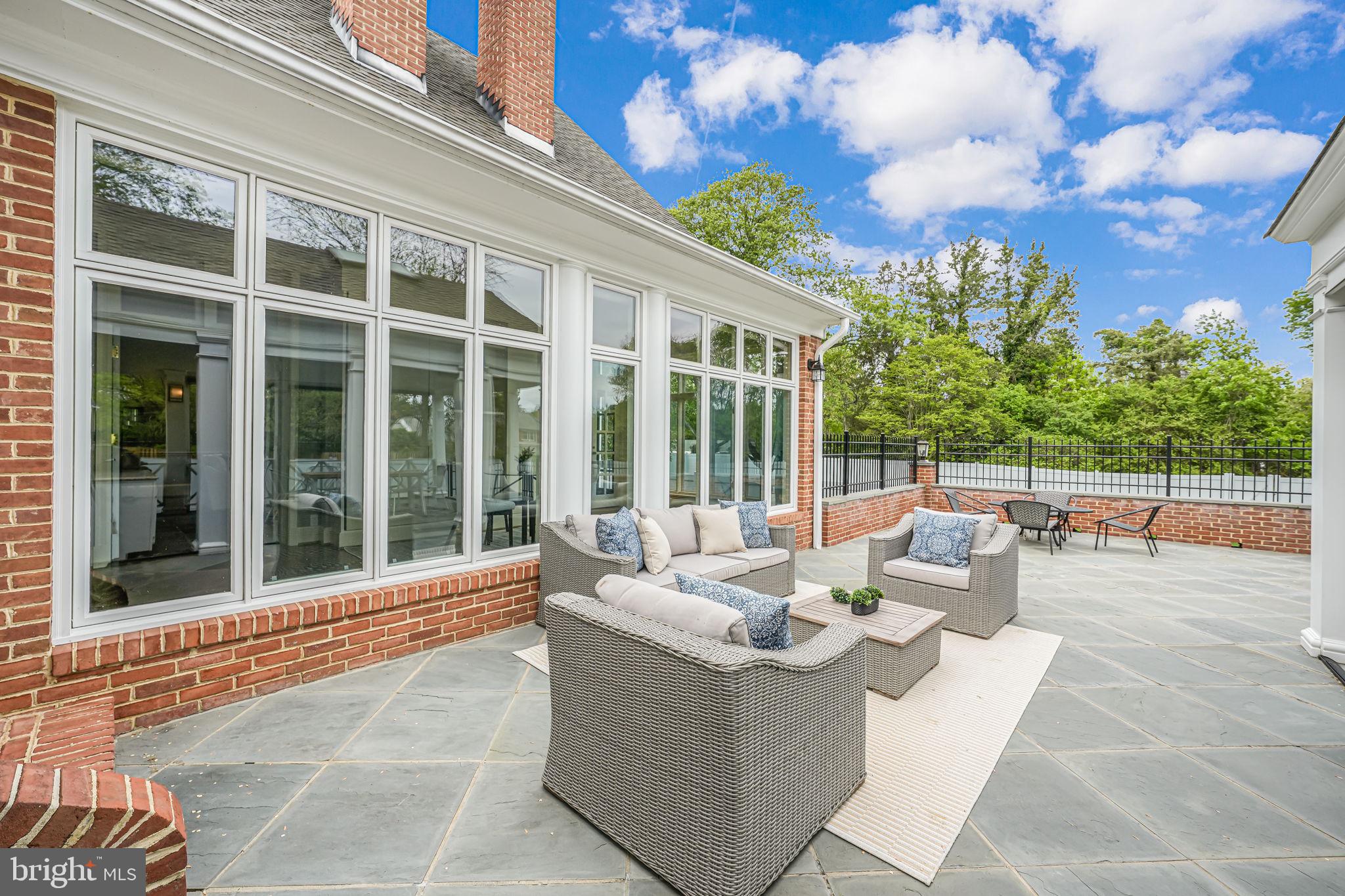 BALLANTRAE - Residential