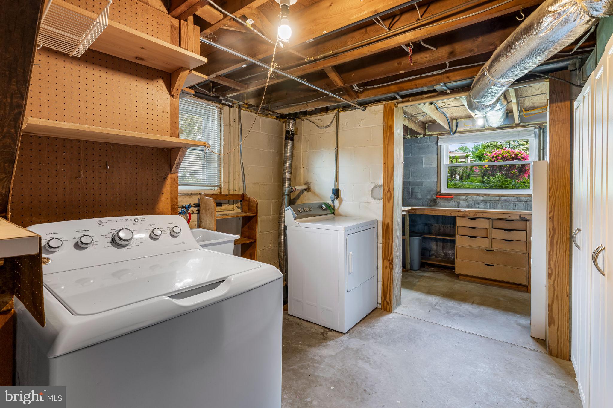 WOODWIND - Residential