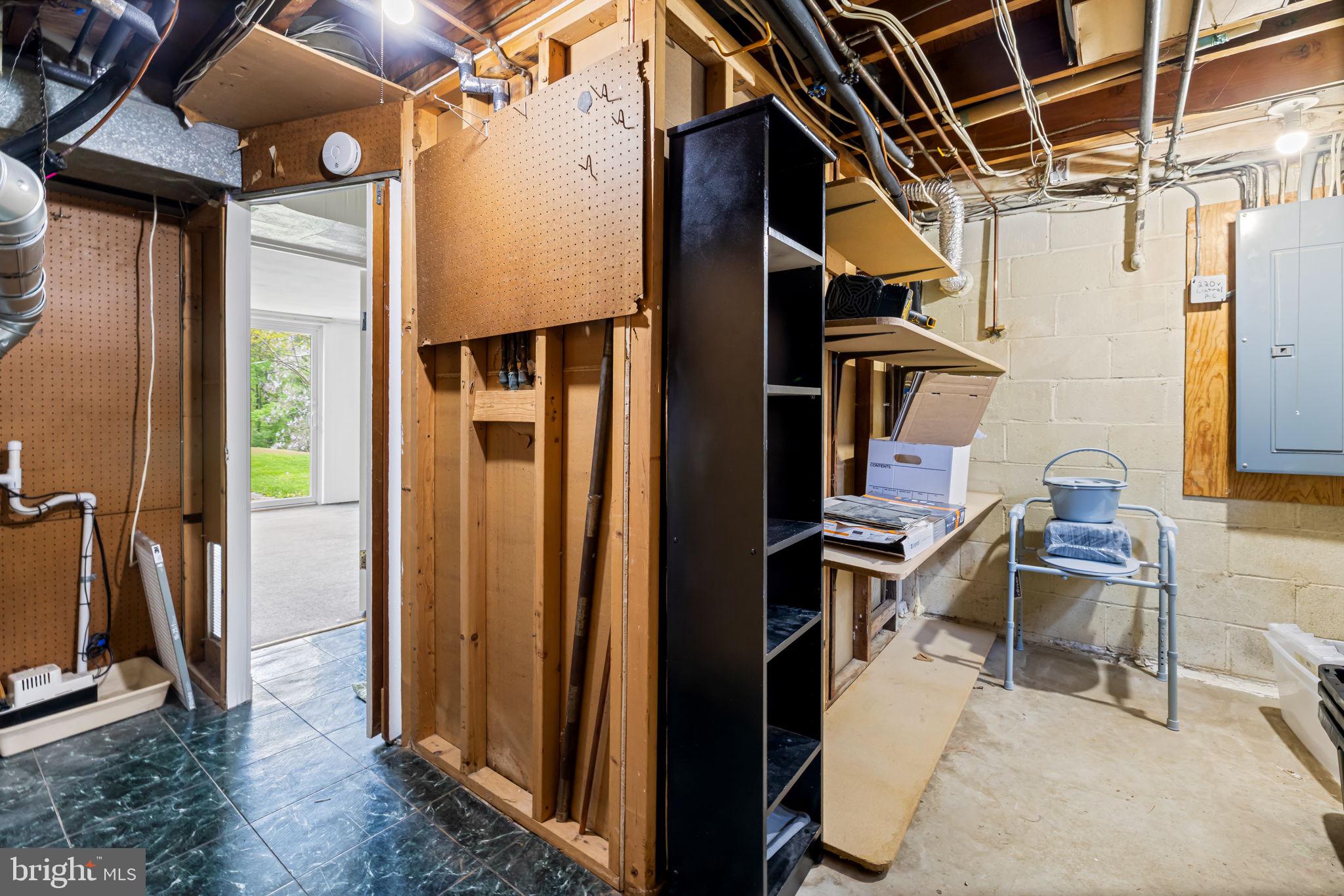 WOODWIND - Residential