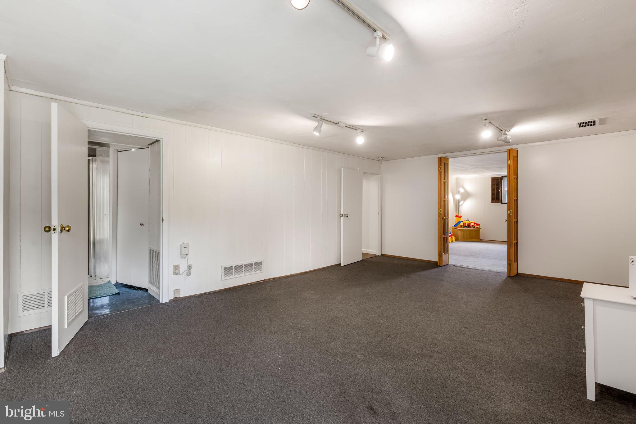 WOODWIND - Residential