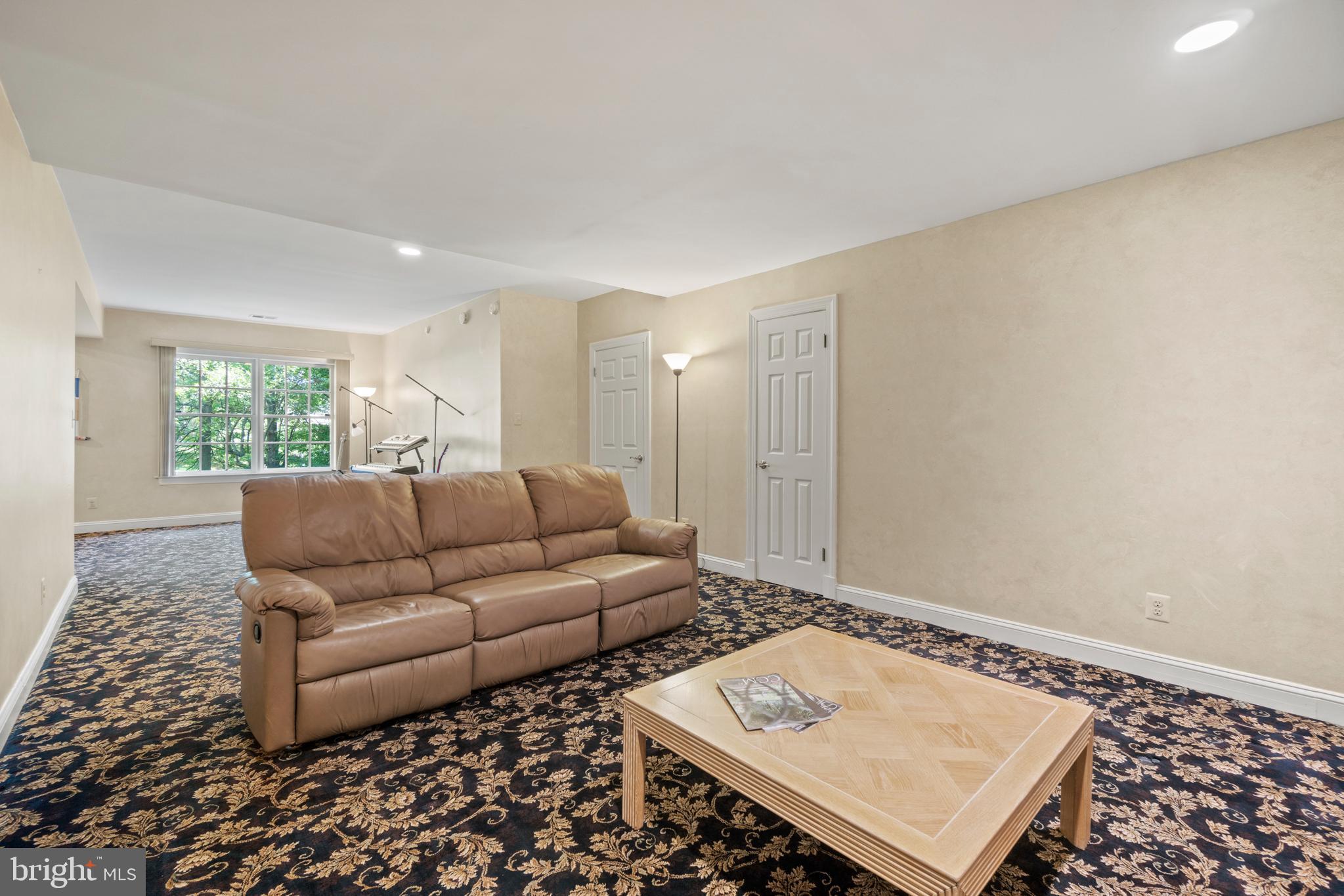 AVENEL - Residential