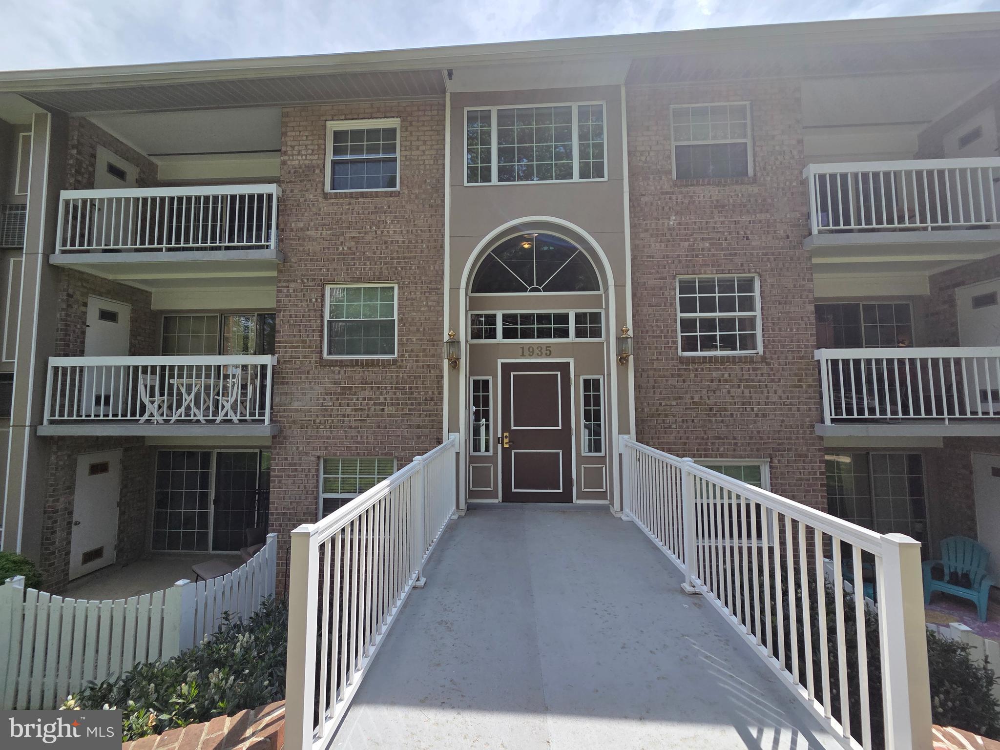 1935 WILSON LANE 103