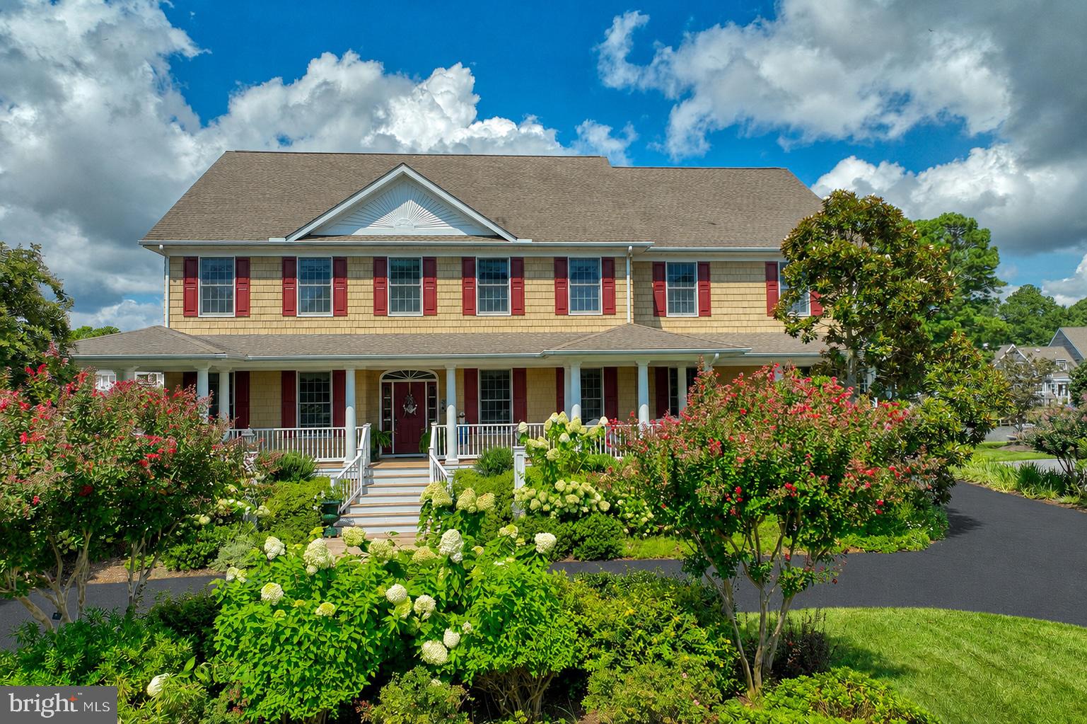 142 TORQUAY COURT